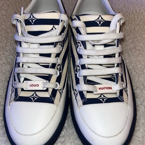 Authentic Louis Vuitton Sneakers 7.5 - Picture 2 of 11